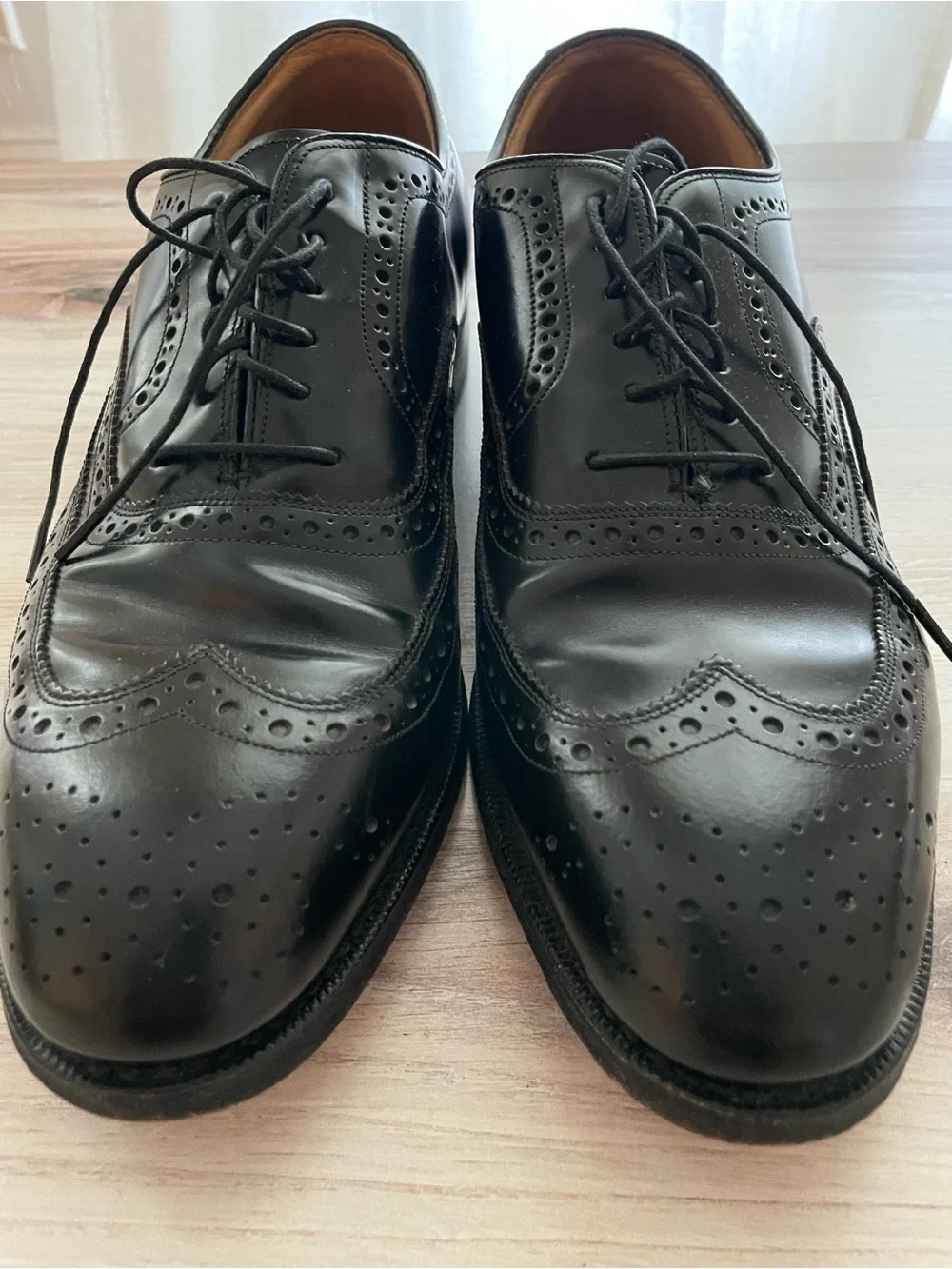 Johnston & Murphy Men’s Black Leather Wingtip Oxfords Size 9.5
